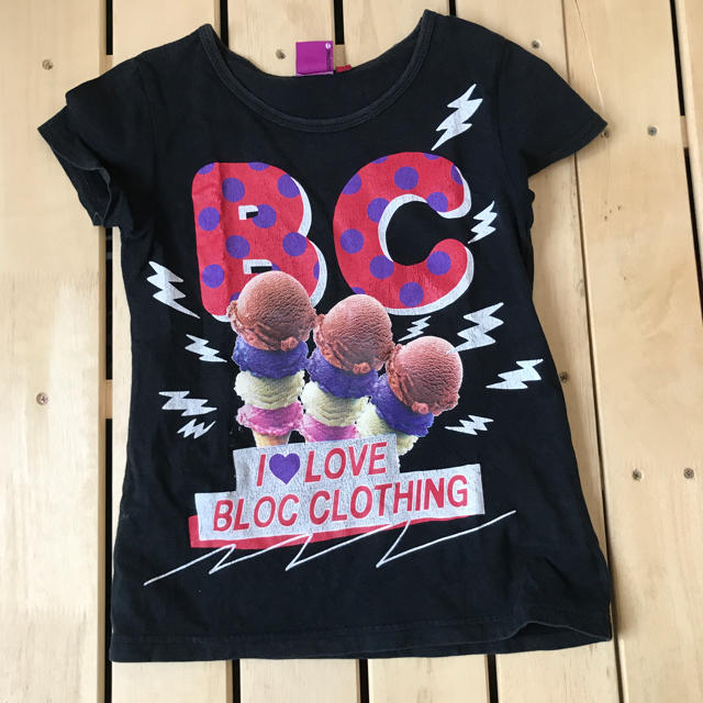 BLOC(ブロック)のBLOC 黒Tシャツ　130センチぐらい キッズ/ベビー/マタニティのキッズ服女の子用(90cm~)(Tシャツ/カットソー)の商品写真