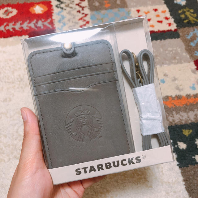 Starbucks Coffee(スターバックスコーヒー)の【新品】台湾スターバックス限定 グレー パスケース 名刺入れ スタバ サイレン レディースのファッション小物(パスケース/IDカードホルダー)の商品写真