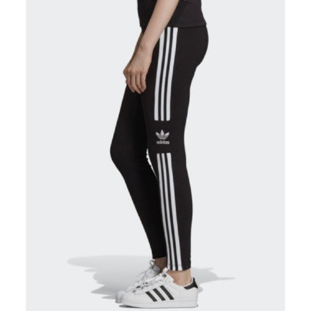 adidas(アディダス)の新品★アディダス　レギンス　レディース　S★ レディースのレッグウェア(レギンス/スパッツ)の商品写真