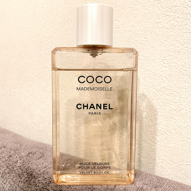 CHANEL(シャネル)のココ　マドモアゼル　ヴェルヴェット　ボディオイル コスメ/美容のボディケア(ボディオイル)の商品写真