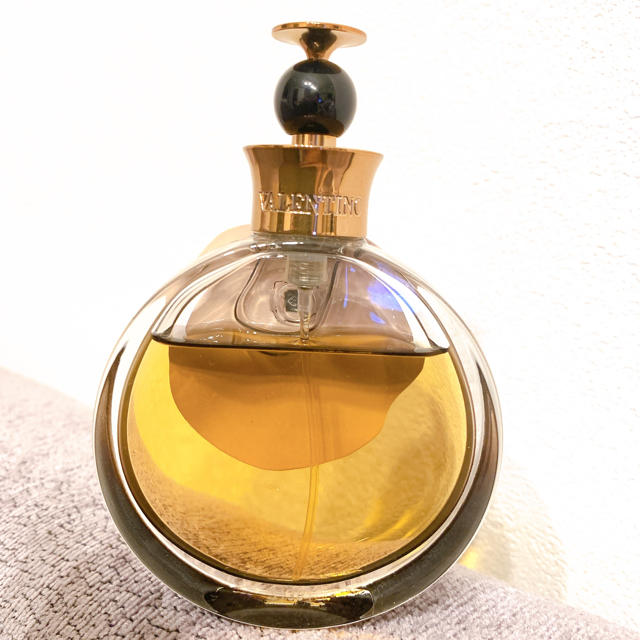 VALENTINO(ヴァレンティノ)のヴァレンティノ　ヴァレンティナ　アブソリュート　オーデパルファム コスメ/美容の香水(香水(女性用))の商品写真