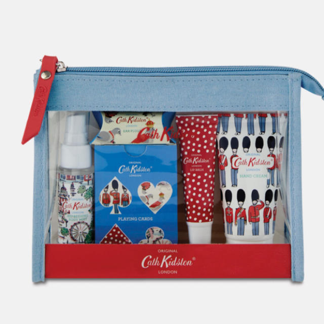 Cath Kidston(キャスキッドソン)の新品キャスキッドソントラベルポーチ6点セット⭐︎トランプ入り レディースのファッション小物(ポーチ)の商品写真