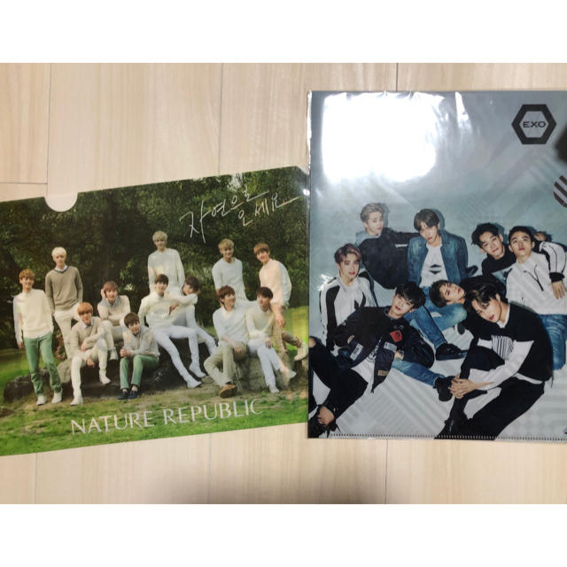 EXO(エクソ)のEXO 下敷き エンタメ/ホビーのタレントグッズ(アイドルグッズ)の商品写真