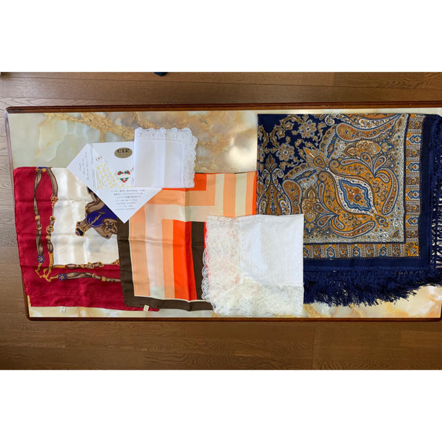スカーフ、ハンカチ16点 レディースのファッション小物(バンダナ/スカーフ)の商品写真