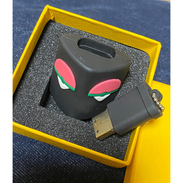 FENDI(フェンディ)のフェンディ【FENDI/店舗ノベルティー/モンスターUSB】非売品 レディースのファッション小物(その他)の商品写真