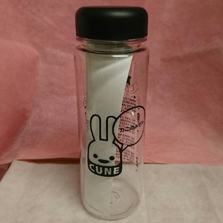 キューン(CUNE)のCUNE クリアボトル(ウサギ)(グラス/カップ)