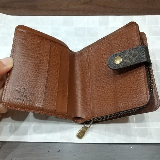 ルイヴィトン モノグラム 二つ折り財布 M61677LOUISVUITTON - 財布