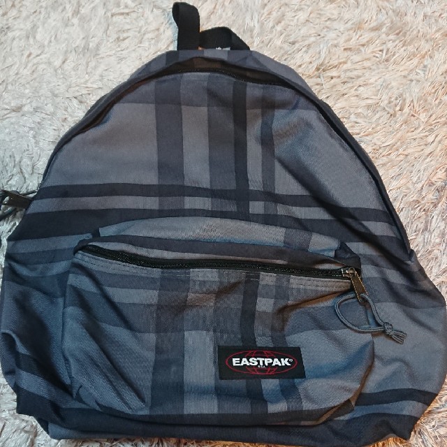 EASTPAK(イーストパック)のEASTPAKリュック メンズのバッグ(バッグパック/リュック)の商品写真