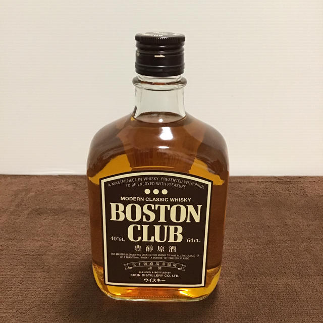 キリン(キリン)のウイスキー　BOSTON CLUB 640ml 食品/飲料/酒の酒(ウイスキー)の商品写真