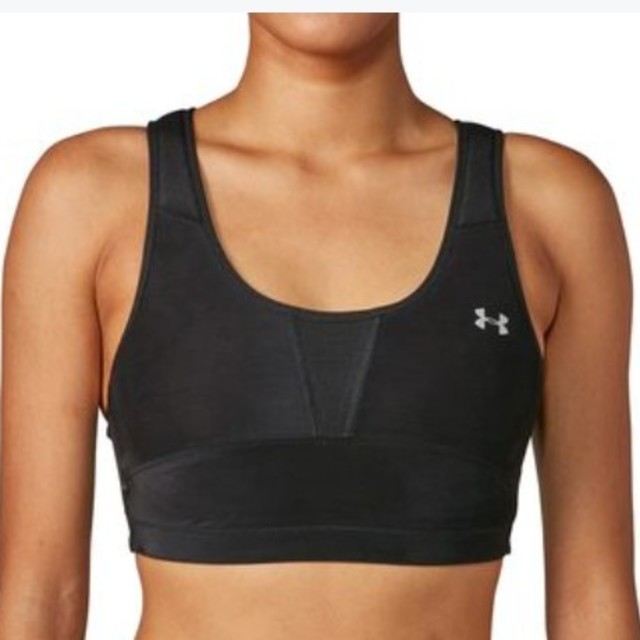 UNDER ARMOUR(アンダーアーマー)のアンダーアーマーレディーススポーツブラハイインパクトSMサイズ レディースの下着/アンダーウェア(その他)の商品写真