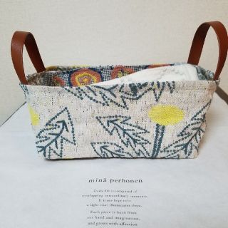 ミナペルホネン(mina perhonen)の🌷布バスケット🌴マスク入れや小物入れ等に💝(小物入れ)