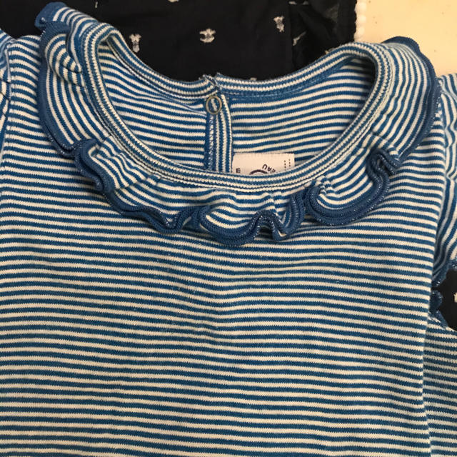 PETIT BATEAU(プチバトー)のプチバトー  ブルーミラレカットソー　18m  baby gap フリルブラウス キッズ/ベビー/マタニティのベビー服(~85cm)(シャツ/カットソー)の商品写真