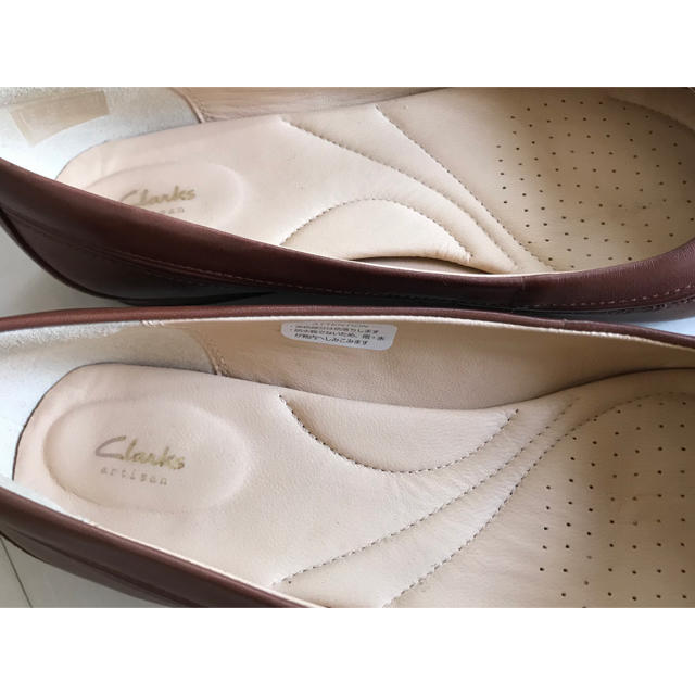 Clarks(クラークス)の本革Clarks フラットパンプス レディースの靴/シューズ(ローファー/革靴)の商品写真