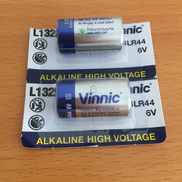 Vinnic 4LR44 6V アルカリ乾電池 水銀0% 2個  スマホ/家電/カメラのスマートフォン/携帯電話(バッテリー/充電器)の商品写真