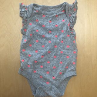 ベビーギャップ(babyGAP)のbabygap りんごロンパース　60 美品✨✨(ロンパース)