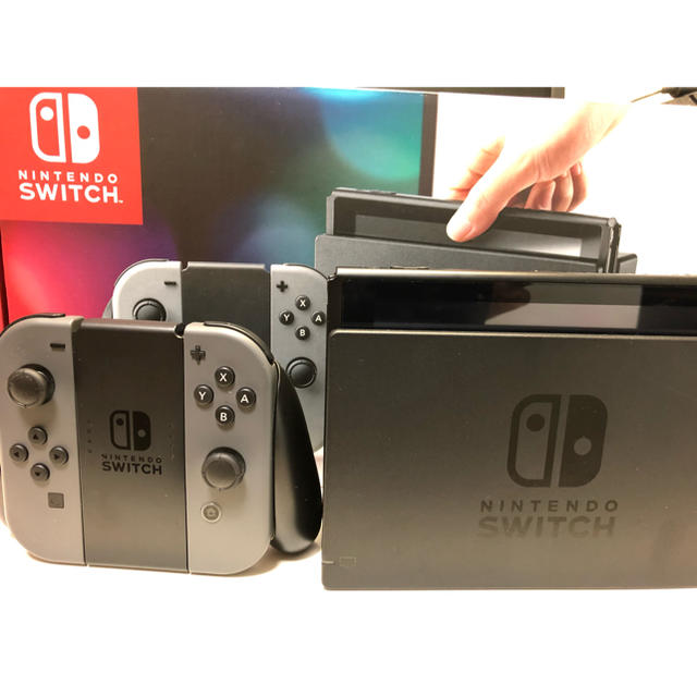 任天堂Nintendo Switch 本体  グレー