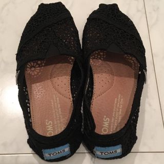 トムズ(TOMS)のスリッポン　22.5センチ(スリッポン/モカシン)