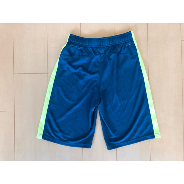 NIKE(ナイキ)のナイキ⭐️タグ付き新品　ハーフパンツ　150cm  キッズ/ベビー/マタニティのキッズ服男の子用(90cm~)(パンツ/スパッツ)の商品写真