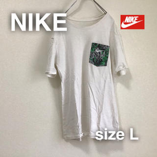 ナイキ(NIKE)のNIKE ナイキ　刺繍ロゴ　ポケットTシャツ L ホワイト　ボタニカル柄(Tシャツ/カットソー(半袖/袖なし))