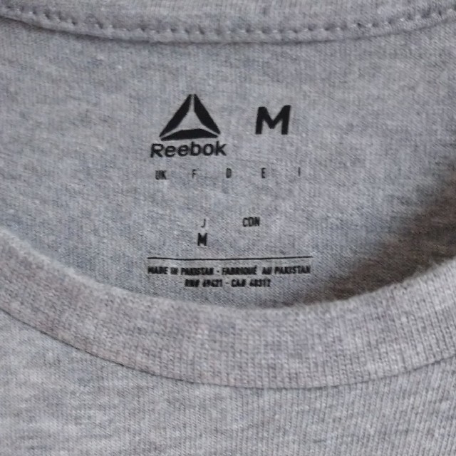 Reebok(リーボック)のReebok タンクトップ レディース Mサイズ レディースのトップス(タンクトップ)の商品写真