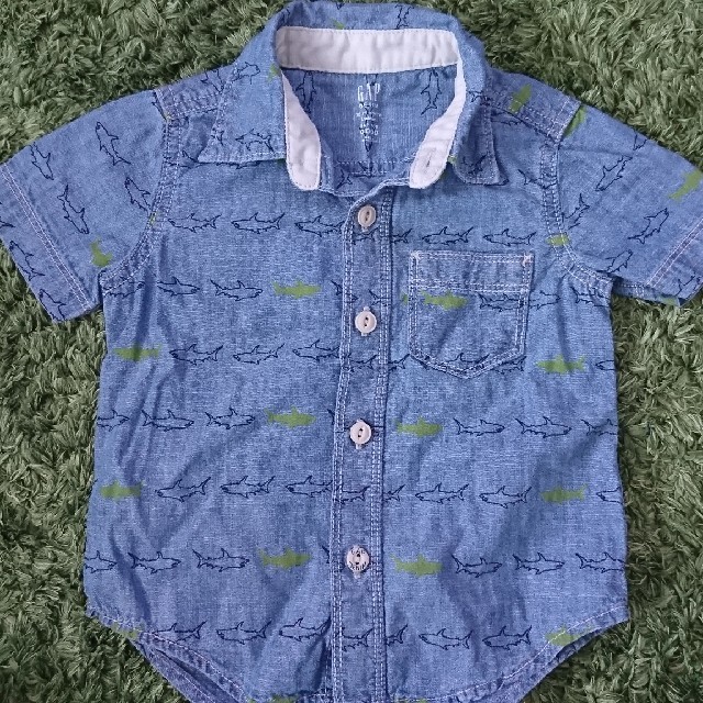 GAP(ギャップ)のギャップ  デニムシャツ キッズ/ベビー/マタニティのキッズ服男の子用(90cm~)(Tシャツ/カットソー)の商品写真