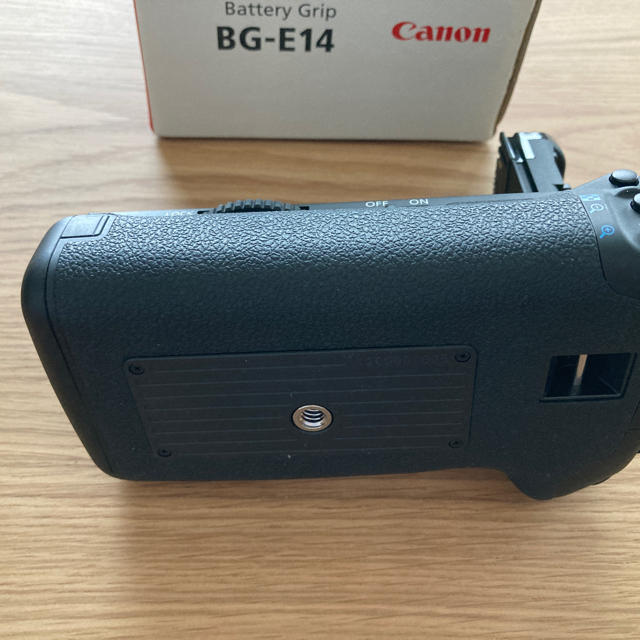 Canon バッテリーグリップ　BE-E14 2