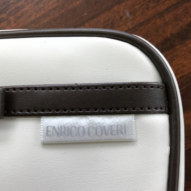 ENRICO COVERI(エンリココベリ)のENRICO CVERI新品ポーチ レディースのファッション小物(ポーチ)の商品写真