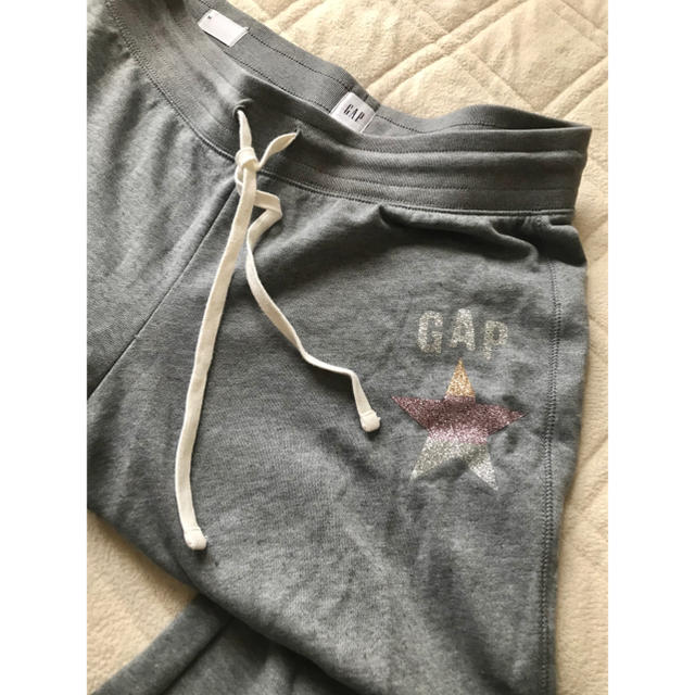 GAP(ギャップ)のGAP＊パーカースウェット上下セット＊グレー レディースのルームウェア/パジャマ(ルームウェア)の商品写真