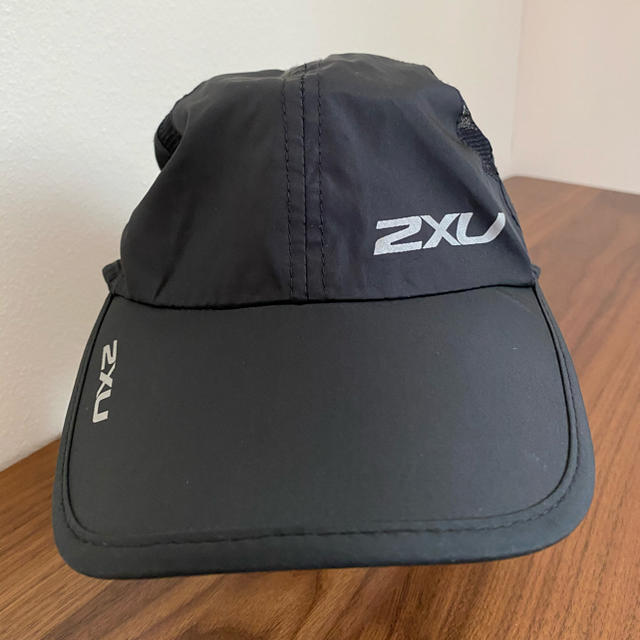 2XU(ツータイムズユー)の2×U ツータイムスユー　メッシュキャップ　ユニセックス メンズの帽子(キャップ)の商品写真