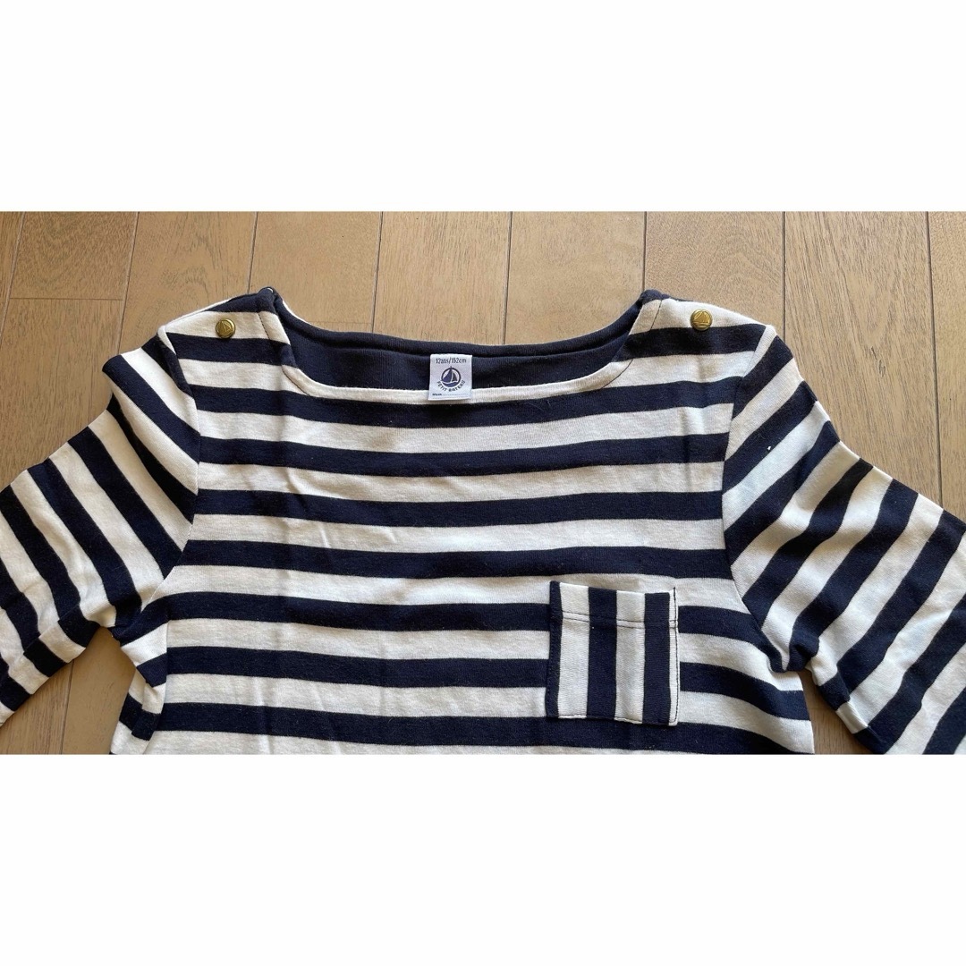 PETIT BATEAU(プチバトー)の☆安値！［プチバトー］金ボタンつきボーダーカットソー☆ キッズ/ベビー/マタニティのキッズ服女の子用(90cm~)(Tシャツ/カットソー)の商品写真