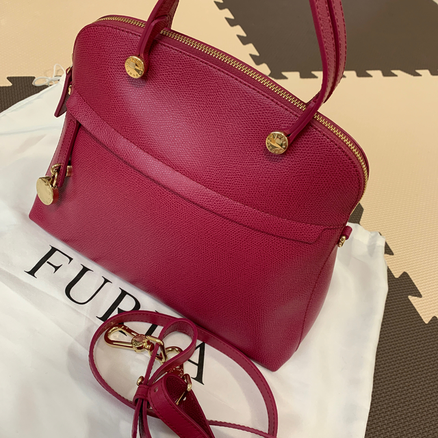 FURLA フルラ　パイパー　ピンク　Mサイズ　2WAY  レザー