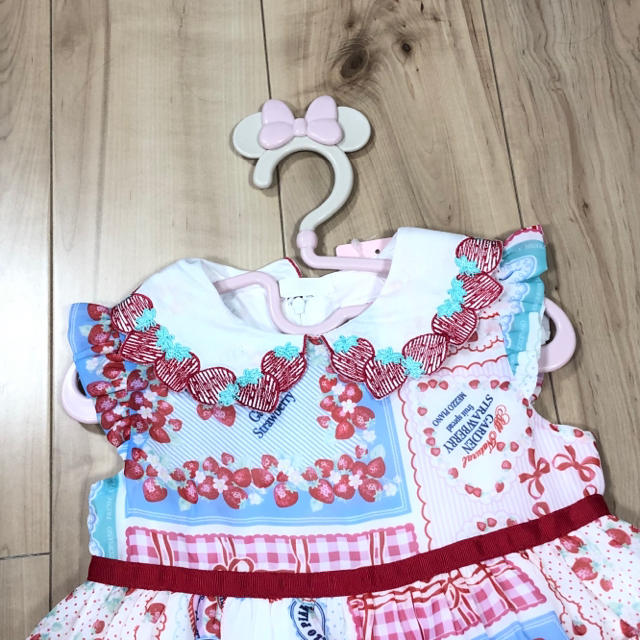 キッズ服女の子用(90cm~)新品　メゾピアノ　いちごワンピース　120