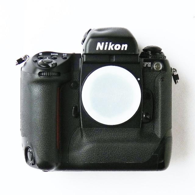 NIKON F5 NIKON F5