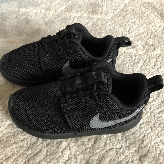 NIKE(ナイキ)のナイキ　スニーカー  黒　14cm  キッズ/ベビー/マタニティのベビー靴/シューズ(~14cm)(スニーカー)の商品写真