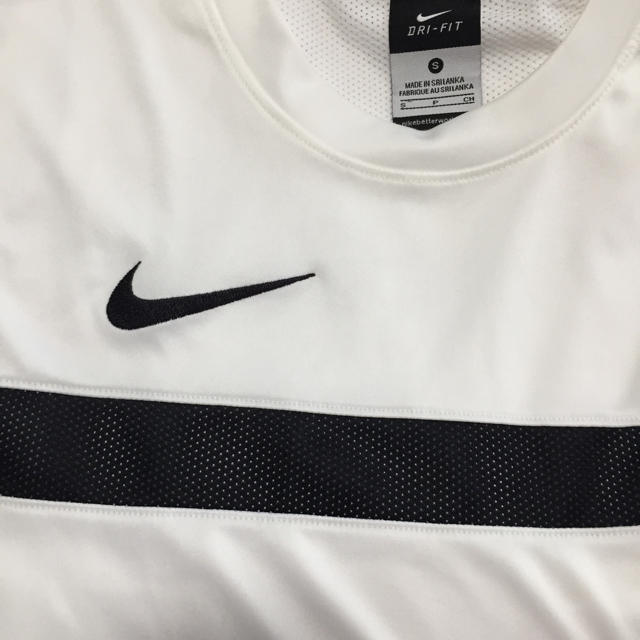 NIKE(ナイキ)のナイキ Tシャツ レディースのトップス(Tシャツ(半袖/袖なし))の商品写真