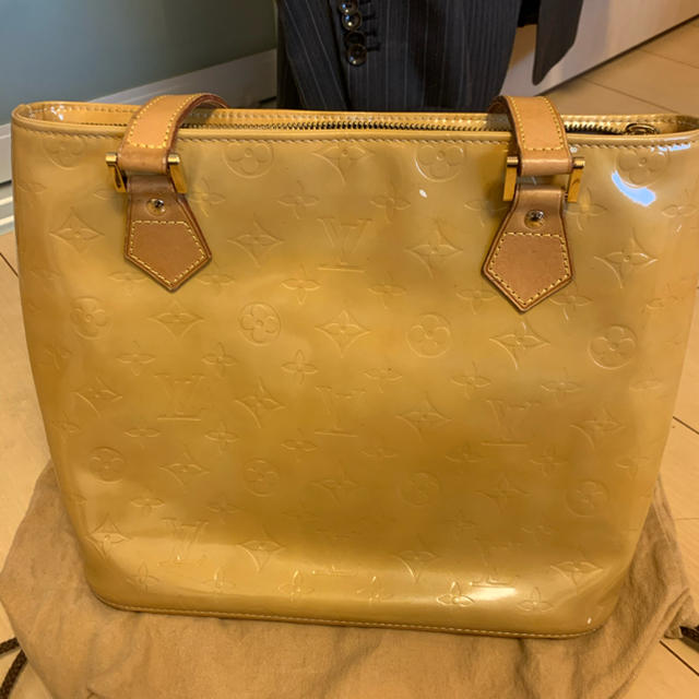 LOUIS VUITTON(ルイヴィトン)のヴィトン モノグラム　ヴェルニ レディースのバッグ(ハンドバッグ)の商品写真