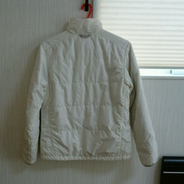 THE NORTH FACE(ザノースフェイス)のノースフェイスの白のジャケット レディースのジャケット/アウター(ナイロンジャケット)の商品写真
