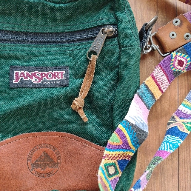 JANSPORT(ジャンスポーツ)のジャンスポーツ ショルダーバッグ フェス アウトドア キャンプ チロリアン 古着 メンズのバッグ(ショルダーバッグ)の商品写真