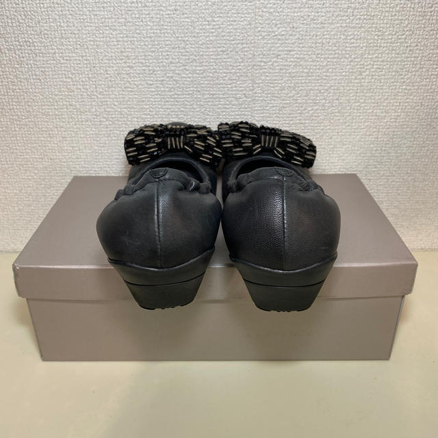 COMPOSITION FIVE(コンポジションファイブ)のCOMPOSITION 22.5ブラック　リボン　ウェッジソールパンプス レディースの靴/シューズ(ハイヒール/パンプス)の商品写真