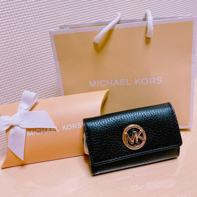 新品未使用 MICHEAL KORS レザー キーケースホルダー ピンク