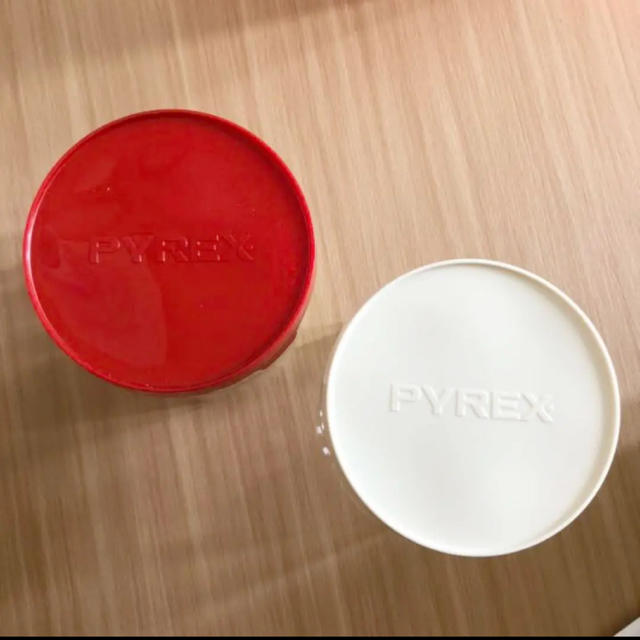 Pyrex(パイレックス)の【未使用】Pyrex パイレックス　保存容器２点セット インテリア/住まい/日用品のキッチン/食器(容器)の商品写真