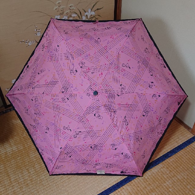 SNOOPY(スヌーピー)のスヌーピーの折りたたみ傘 🌂 ピンク‼️ レディースのファッション小物(傘)の商品写真