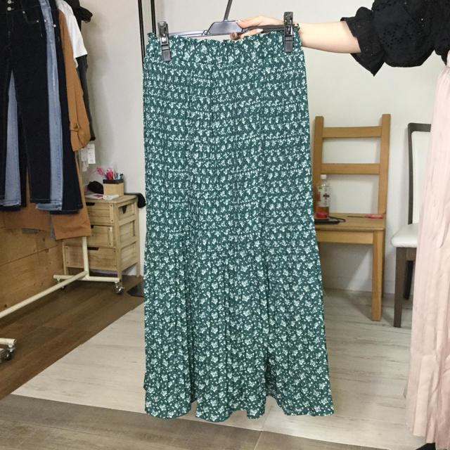 【大きいサイズ】花柄プリーツロングスカート グリーン4L レディースのスカート(ロングスカート)の商品写真