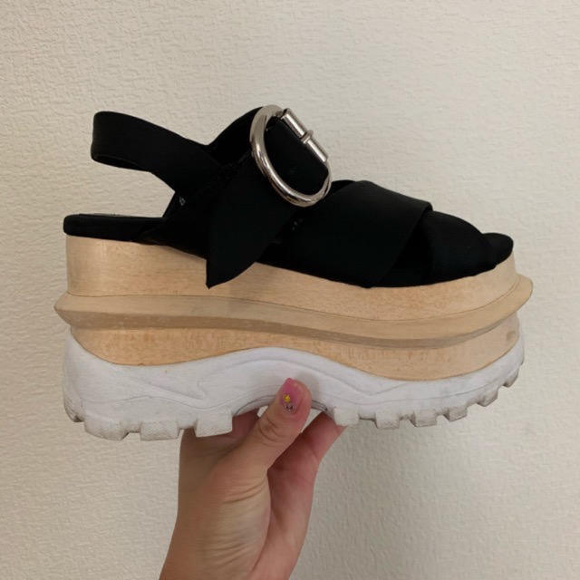 JEFFREY CAMPBELL(ジェフリーキャンベル)のJEFFREY CAMPBELL サンダル レディースの靴/シューズ(サンダル)の商品写真