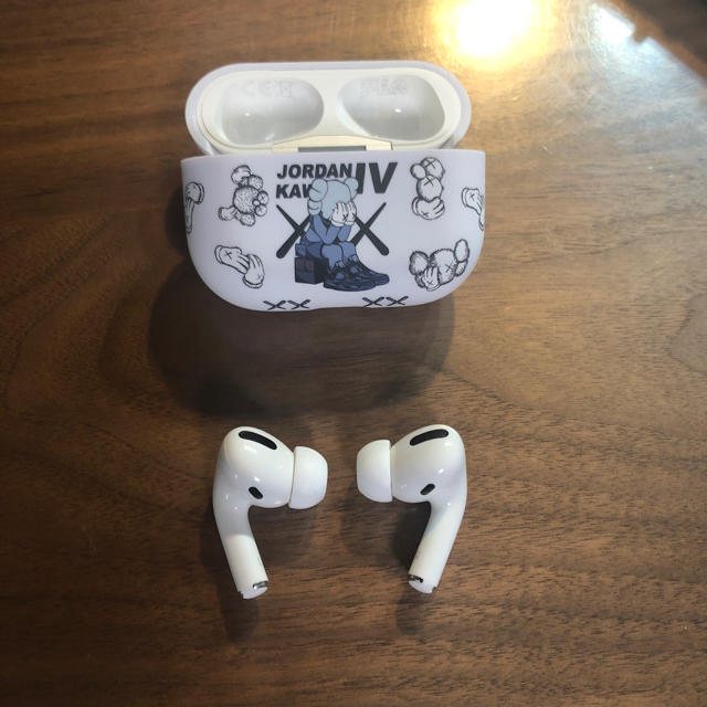 AirPods Pro正規品