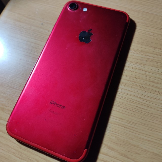Apple(アップル)のiphone7 128GB produc RED SINフリー スマホ/家電/カメラのスマートフォン/携帯電話(スマートフォン本体)の商品写真