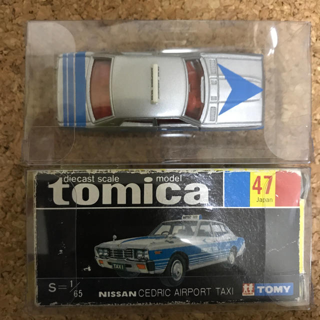 トミカ　tomica  セドリック　空港　タクシー