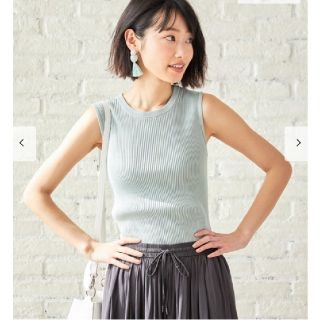 プラステ(PLST)の新品！タグ付！♥️PLST♥️UVコットンアセテートクルーネックリブニット。M。(ニット/セーター)