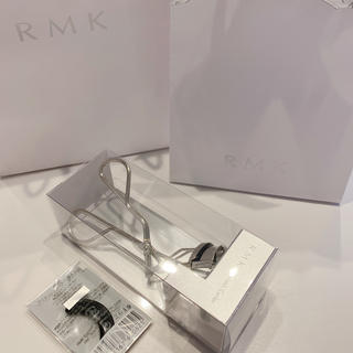 アールエムケー(RMK)のRMK ビューラー　替ゴム付　新品(ビューラー・カーラー)