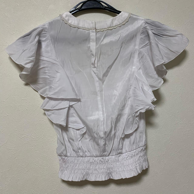シャツ　ブラウス　半袖　フリル袖 レディースのトップス(シャツ/ブラウス(半袖/袖なし))の商品写真